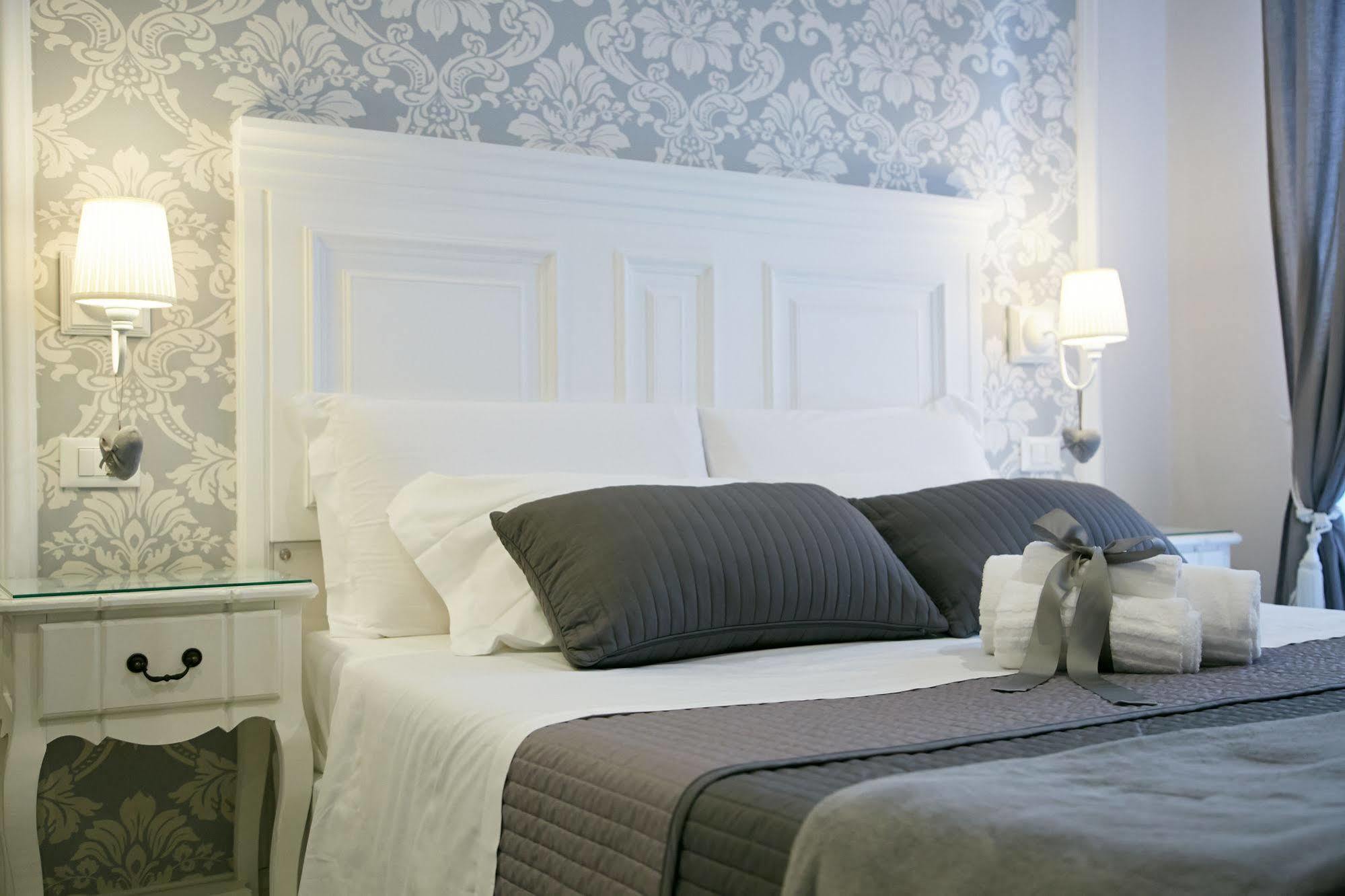 Bed and Breakfast Charme & Chic à Rome Extérieur photo