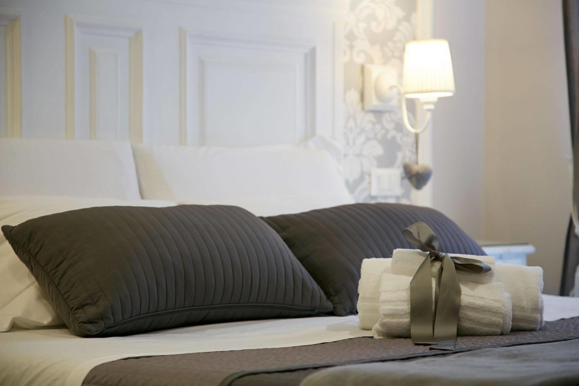 Bed and Breakfast Charme & Chic à Rome Extérieur photo