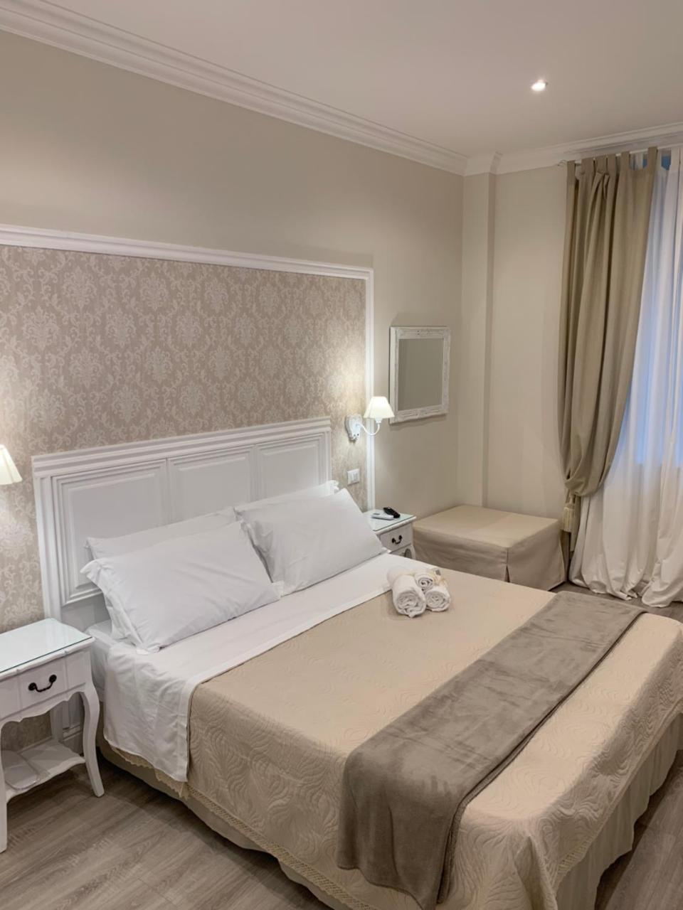 Bed and Breakfast Charme & Chic à Rome Extérieur photo
