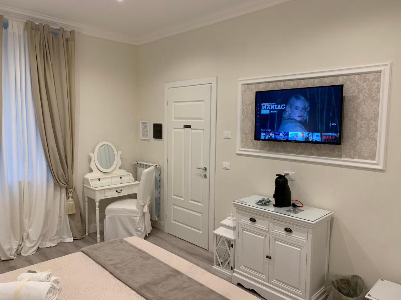 Bed and Breakfast Charme & Chic à Rome Extérieur photo